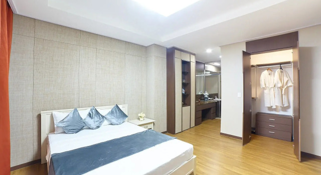 Апартаменты Luxury one bedroom HighWill