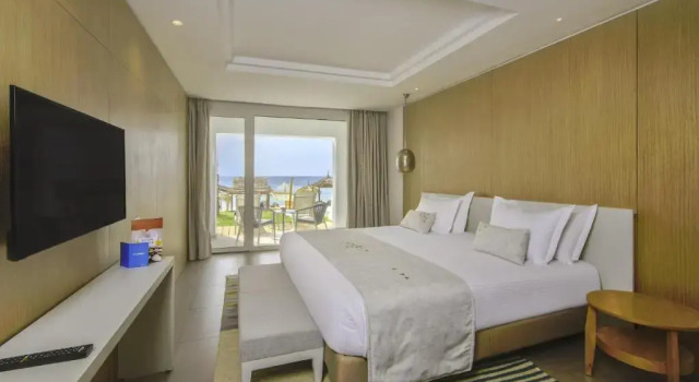 Одноместный номер Premium с балконом Отель Royal Azur Thalassa