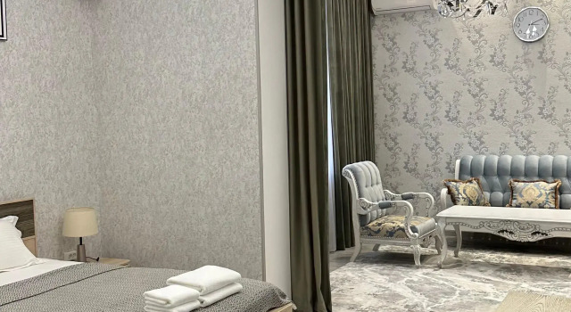Полулюкс Отель Anor