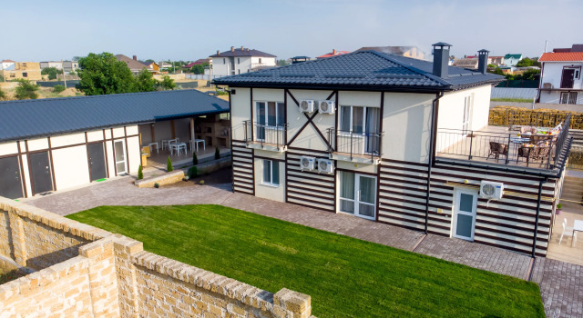 U Sakskogo Ozera Guest house, Buchen Sie Pension Saky Western Coast of Crimea