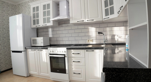 1-Komnatnye Apartamenty Black&white Ot Akvarel.flat Na Moskovskom Trakte Apartments, Réserver Appartement Tioumen 