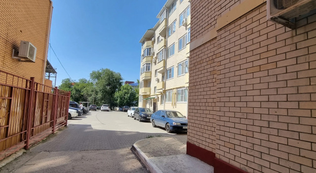 Квартира у Храма Золотая Обитель Будды Шакьямуни