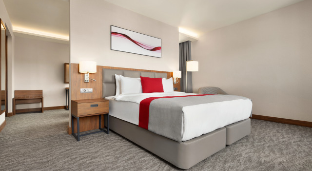 Люкс с красивым видом из окна Отель Ramada by Wyndham Izmir Aliaga
