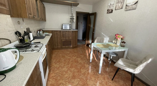 Na 21 Partsyezda Flat, Prenota Appartamento  