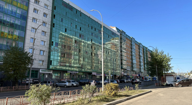 Studiya Smolina 79-127 Ulan-Ude ZhD vokzal KakDoma Flat, Prenota Appartamento Hotel a Buryatia con parcheggio, Parcheggio