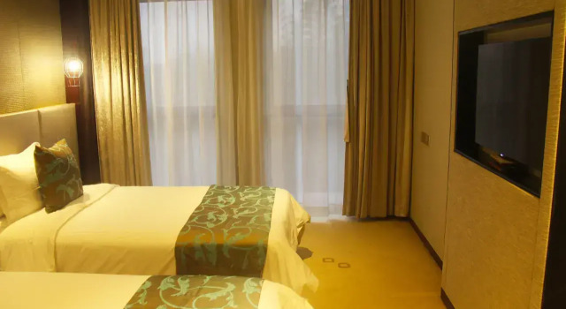 Люкс с 2 комнатами с видом на сад Best Boutique Hotel