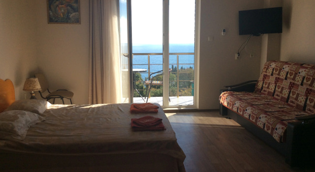 U Morya Living Quarters, Book Hotel Alupka Big Yalta