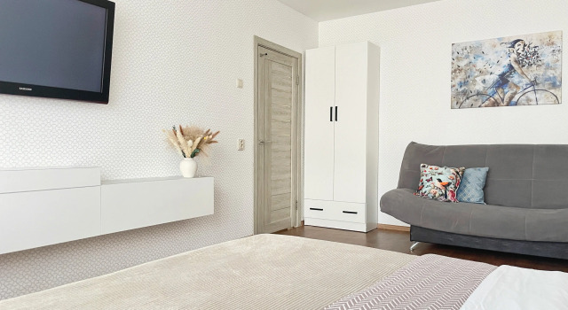 Flora Noir Uyutnaya v Kazani Flat, Prenota Appartamento Kazan' Tatarstan