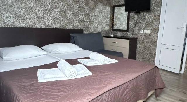 Двухместный номер Comfort с балконом и с красивым видом из окна Гостевой дом Тропики