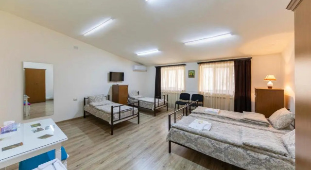 Komfort Vierer Zimmer mit Stadtblick Tatev Hotel and Tours