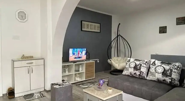 APARTMENTS IVANOViC CENTER CITY, Buchen Sie Ferienwohnung Bajina Bašta Tara-Gebirge