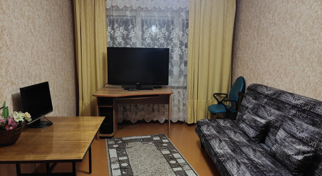 Na Pischevikov 17a Flat, Rezerwuj Apartament Hotele w Republika Komi z parkingiem, Parking