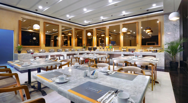 Harper Cikarang Hotel, Rezervați Hotel Cibatu West Java