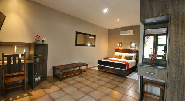 Номер Executive Kalahari Arms Hotel