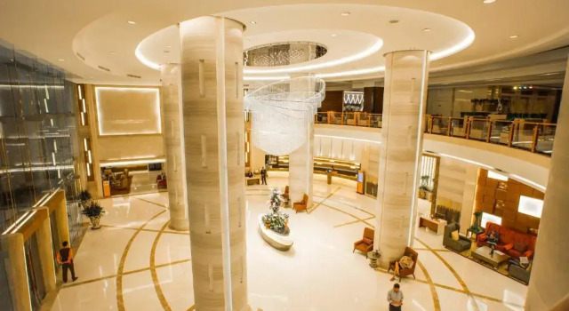 Отель The Grand Fourwings Convention Hotel