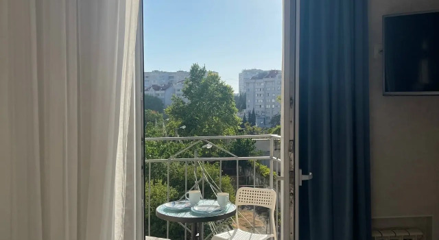 U Plyazha Omega I Parka Pobedy Apartments, Rezervovat Apartmán Sevastopol 