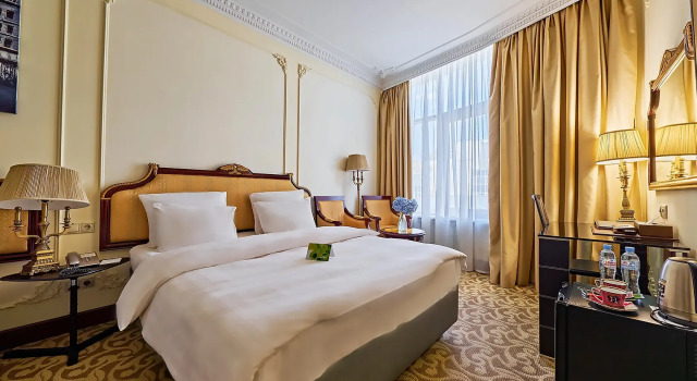 Family room with city view Rooms Butik Hotel