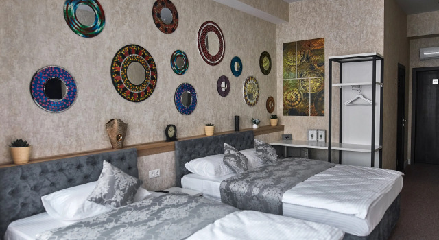 Трёхместный номер Стандартный № 2 Отель July Hotel