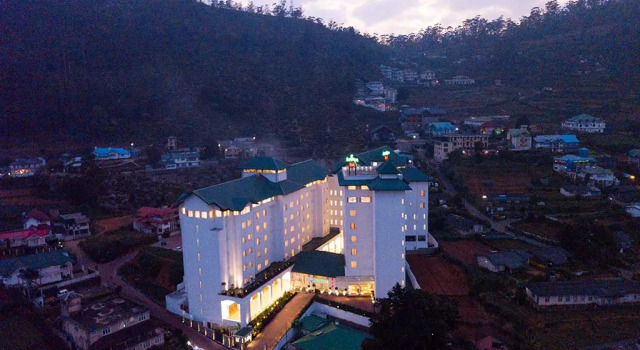 Отель Hotel Araliya Red -Nuwara Eliya
