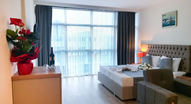 Двухместный люкс Deluxe Lara Street Hotel