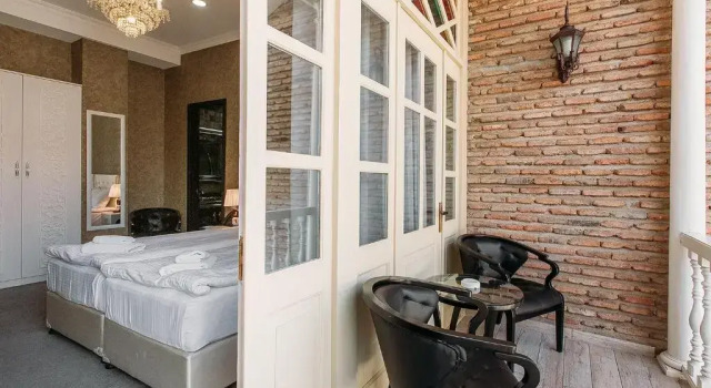 Двухместный номер Standard с балконом и с видом на город Hotel Aivani Old Tbilisi