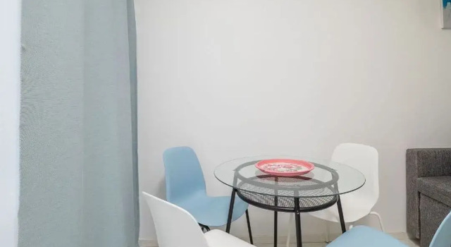 Апартаменты с балконом Апартаменты More Rooms в ЖК Лето апр150