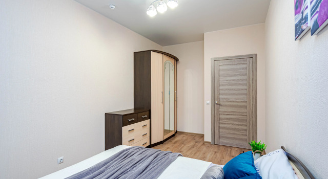Svetlaya Uyutnaya Yevrotryoshka V Zhk Pogoda Tourmaline Flat, Prenota Appartamento Hotel a Perm Krai con parcheggio, Parcheggio
