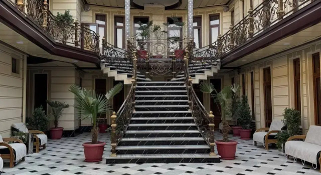 Отель Grand House Real Estate
