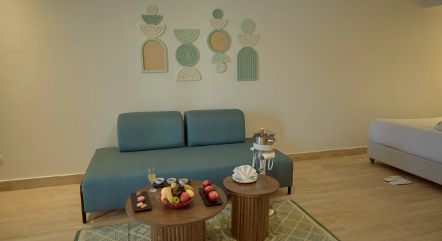 Люкс с балконом Diamond Beach By Pearl Resort