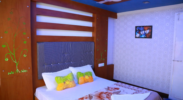 Люкс Отель Sreekrishna 3 Bedroom Private Houseboat