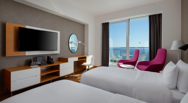 Двухместный номер Коллекшн Премиум с балконом и с видом на море Radisson Collection Парадиз СПА, Сочи