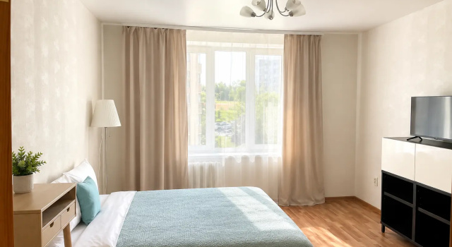 Uyutnaya V Koltsovo Do 4 Gostey Ryadom Skif Zaselenie 24/7 Flat, Prenota Appartamento Koltsovo 