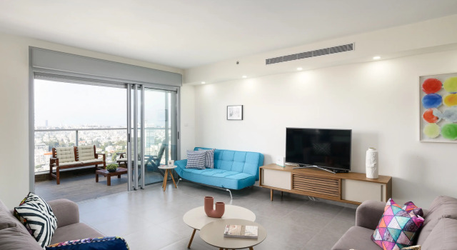 Апартаменты Deluxe & Terrace with City Overview by FeelHome