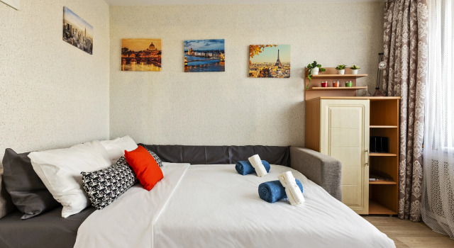 Shikarnaya Dvukhkomnatnaya Apartments, Rezervovat Apartmán Hotely v UVAO Area s parkováním, Parkování