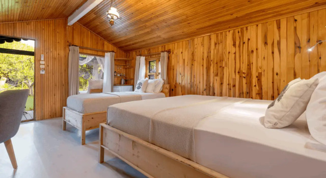 Трёхместное бунгало Бунгало Etenna Beach Bungalows