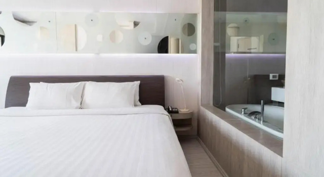 Двухместный номер Superior CHIC Tower с балконом и с видом на город Pattaya Discovery Beach Hotel