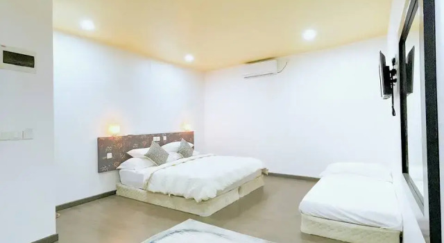 Трёхместный номер Family с красивым видом из окна Отель Fatims Beach House Maafushi