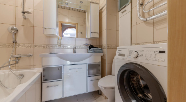 2-Kh K. Kv. V 15 Minutakh Ot Tsentra Flat, Rezervovat Apartmán Hotely v Petrohrad s parkováním, Parkování
