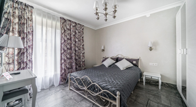 Stilnaya Dvukhkomnatnaya V Istoricheskom Tsentre Goroda Flat, Rezervovat Apartmán Admiralteyskiy district Petrohrad, poblíž Spasskaya Metro Station