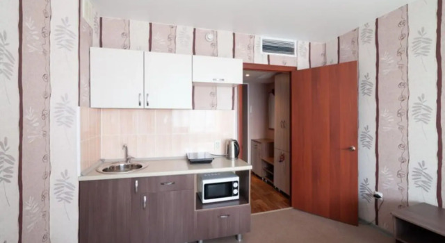 Studiya S Vidom Na Reku Flat, Book Apartment Hotels in Ural with Parking, Parking