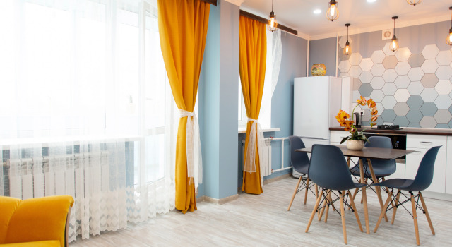 Dvukhkomnatnaya S Shikarnym Vidom Flat, Prenota Appartamento Hotel a Central Russia con parcheggio, Parcheggio
