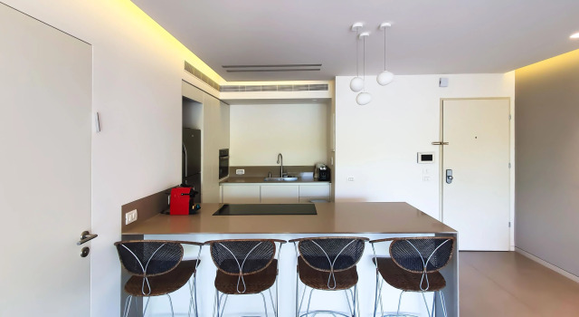 Апартаменты Design 2 Bdr Neve Tzedek #N11, Забронировать Апартаменты/квартира Тель-Авив Тель-Авивский округ, рядом с Independence Hall Museum