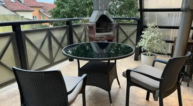 Eksklyuzivnaya studiya s verandoy dlya zagara i gril-zonoy Flat, Book Apartment Kaliningrad Kaliningrad Region