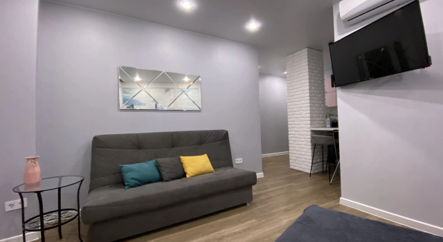Апартаменты Central Bay Studios Near the Station 1
