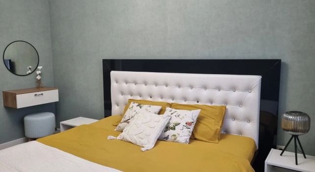Апартаменты Comfort с 2 комнатами с балконом и с красивым видом из окна Апартаменты в Пешей Доступности до Моря
