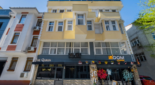 Отель The Queen Hotel