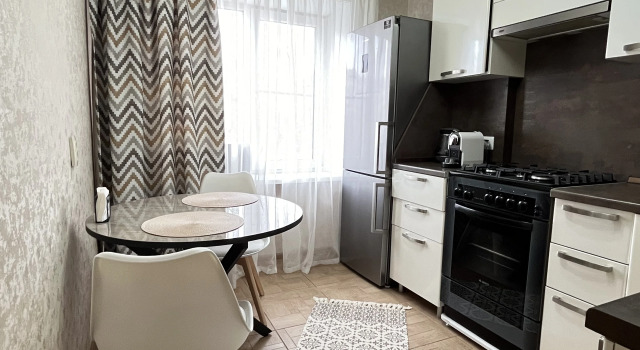 Апартаменты Broadway House, Забронировать Апартаменты/квартира Отели в центре Волгодонска, в центре