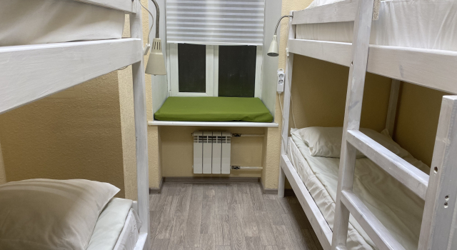 Кровать в общем номере BroHostel