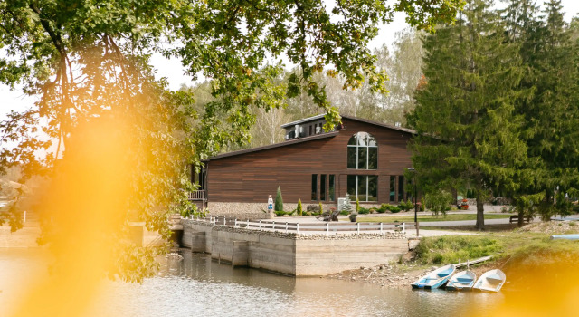 Just Wood recreation Hotel, Reserva ahora Hotel  