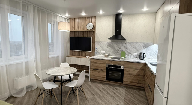 V Zhk Domashniy Tyumen 12 Min Do Aeroporta, 13 Min Do Vokzala, 16 Min Do Tsentra Flat, Prenota Appartamento Hotel a Tyumen Region con parcheggio, Parcheggio